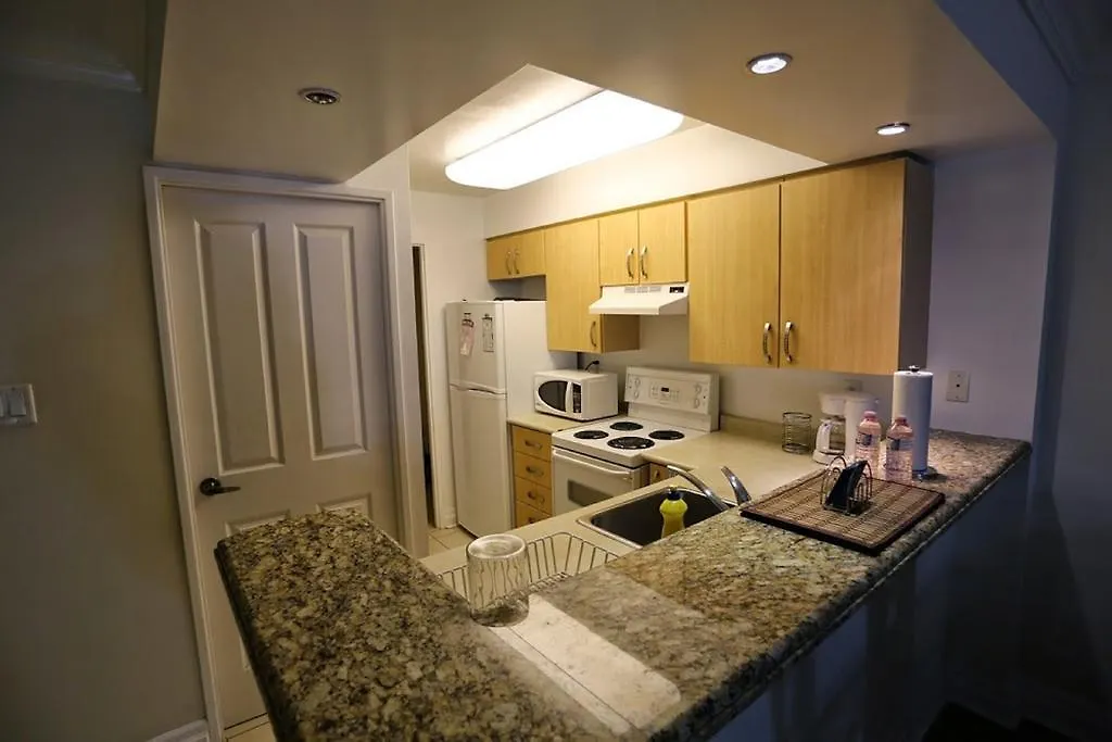 Toronto Furnished Living - Bay Street Hotel 0*,